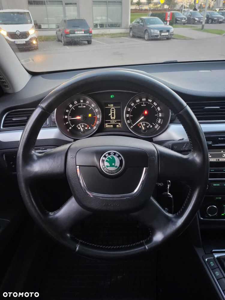 Skoda Superb 2.0 TDI Exclusive - 23