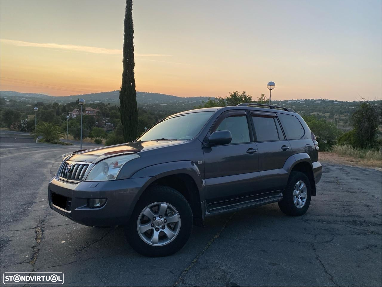 Toyota Land Cruiser Prado - 22