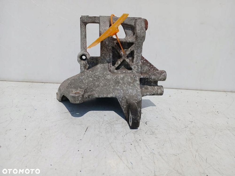 ŁAPA SPRĘŻARKI KLIMATYZACJI SUBARU FORESTER SG II 2.0 TURBO 537003-5901 - 2
