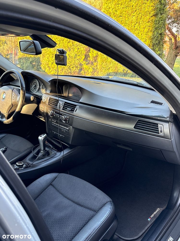 BMW Seria 3 320d - 11