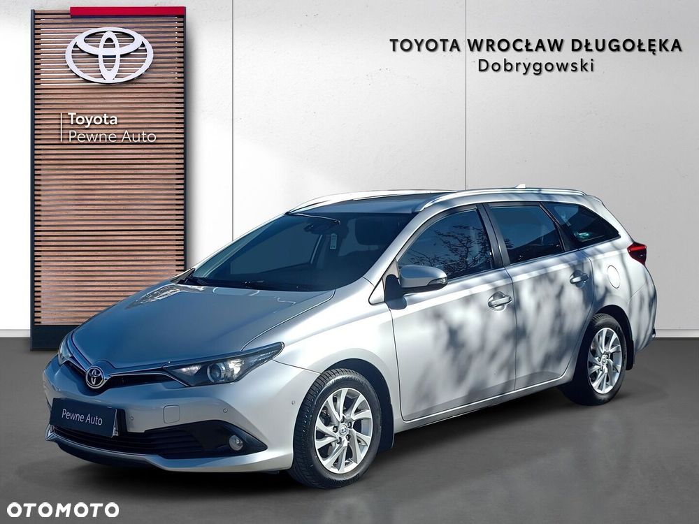 Toyota Auris 2017 photo 3