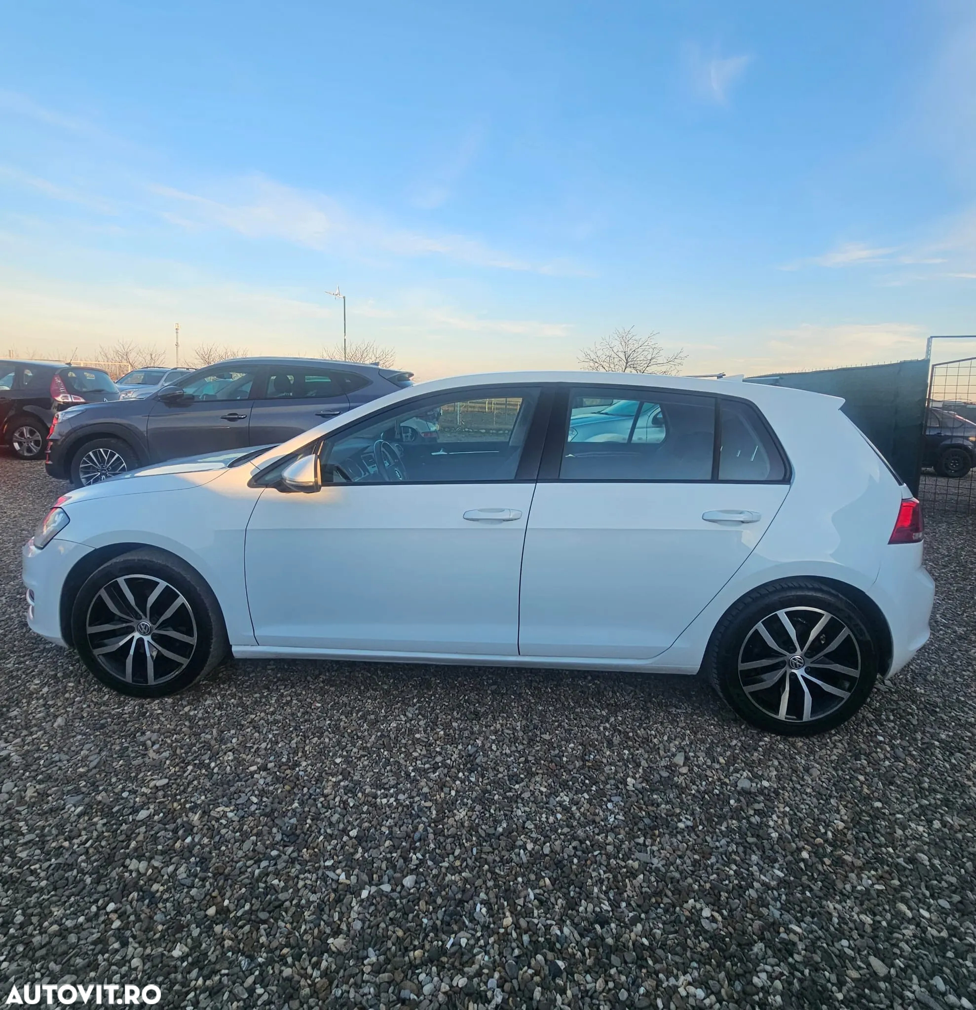 Volkswagen Golf 1.6 TDI BlueMotion Technology DPF Highline DSG - 10