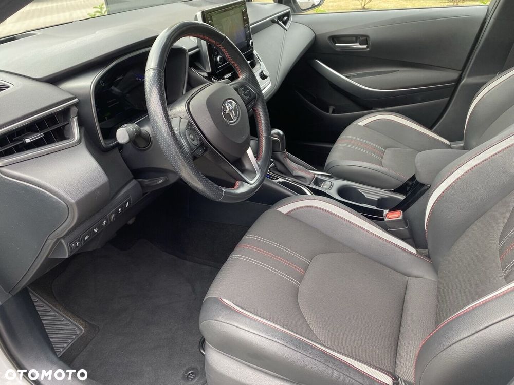 Toyota Corolla - 11