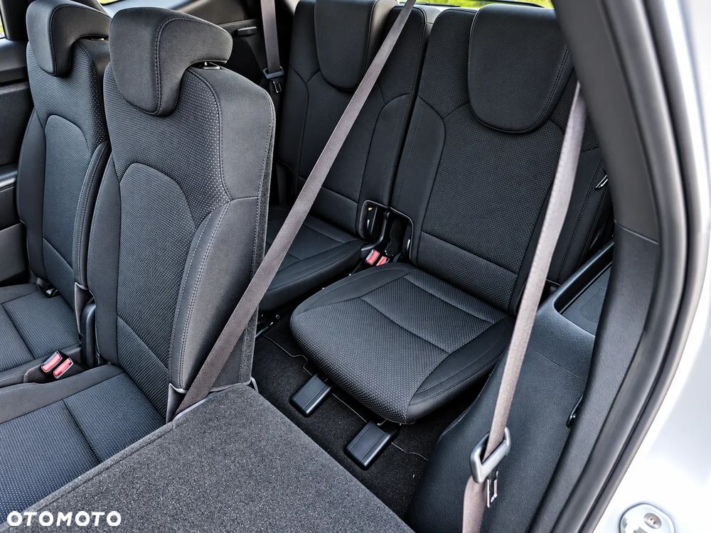 Kia Carens 1.7 CRDi XL 7os - 12