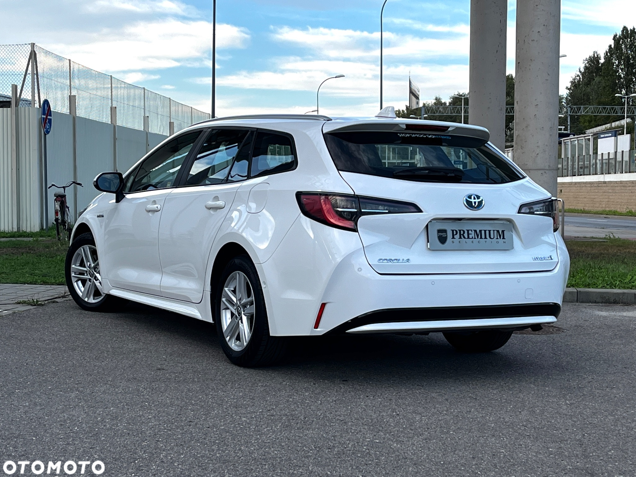 Toyota Corolla 1.8 Hybrid Comfort - 6