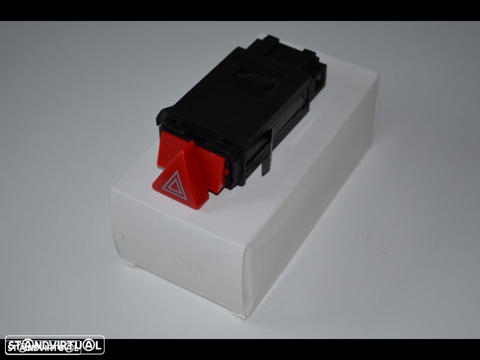 Botao / interruptor 4 piscas audi a4 1999-2001 / audi a6 1997-2005 - A3 2000-20 - 1