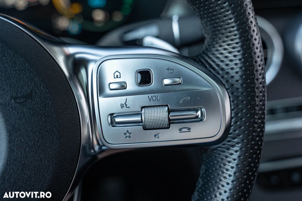 Mercedes-Benz GLC 300 de 4Matic 9G-TRONIC AMG Line - 22