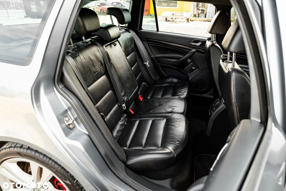 Skoda Octavia 2.0 TSI DSG RS - 24