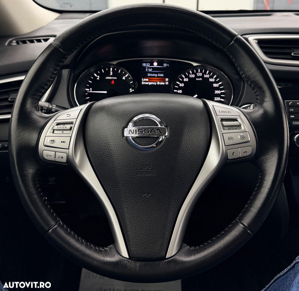 Nissan X-Trail 1.6 dCi N-Connecta - 35