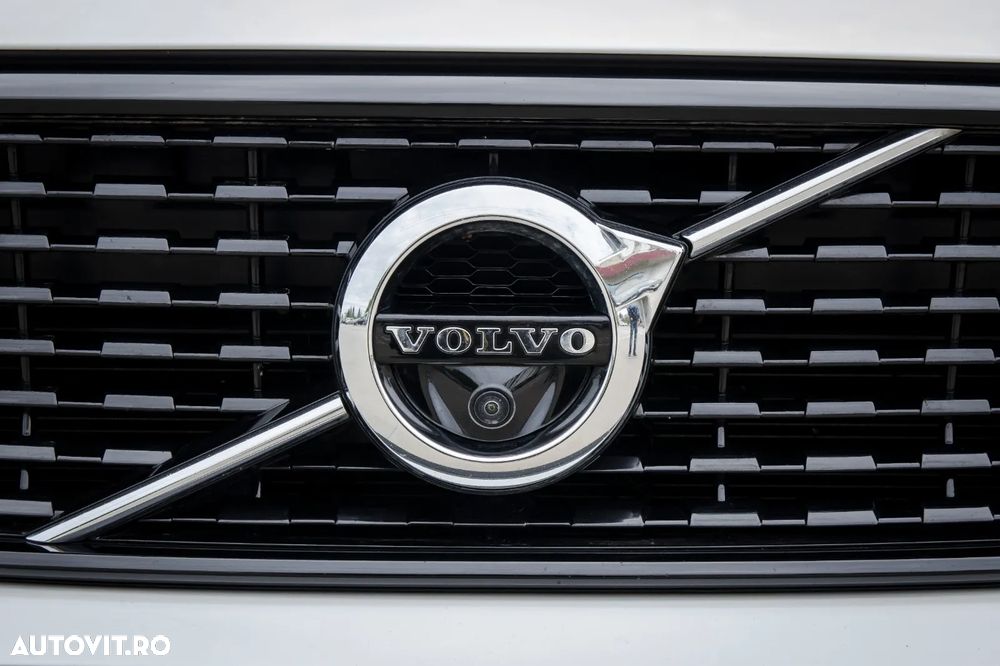 Volvo XC 40 D4 AWD Geartronic R-Design - 16