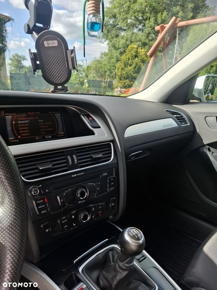 Audi A4 Limousine - 7