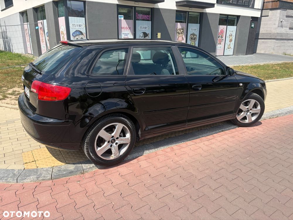 Audi A3 Sportback 1.6 TDI DPF Ambition - 14