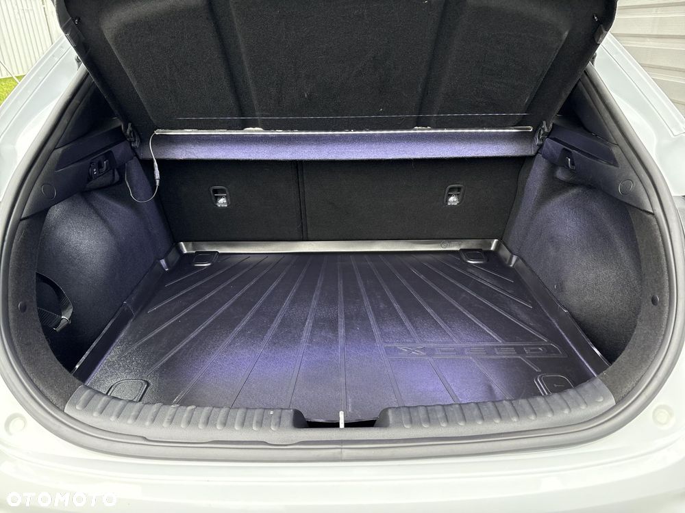 Kia XCeed 1.5 T-GDI M - 17