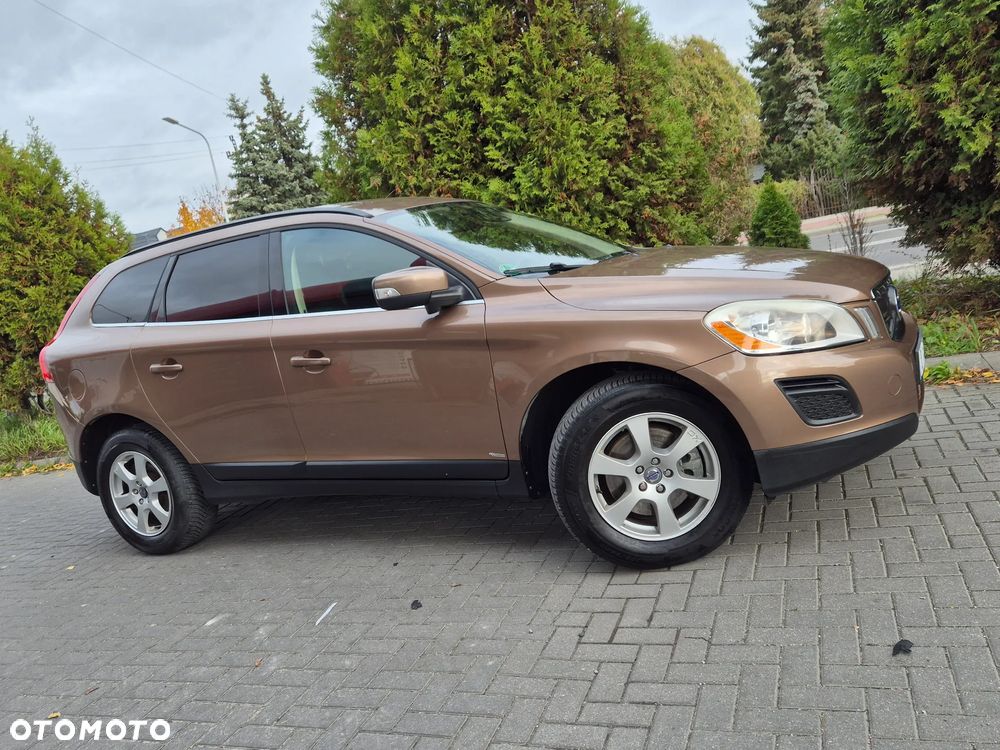 Volvo XC 60 2.4D AWD Momentum - 18