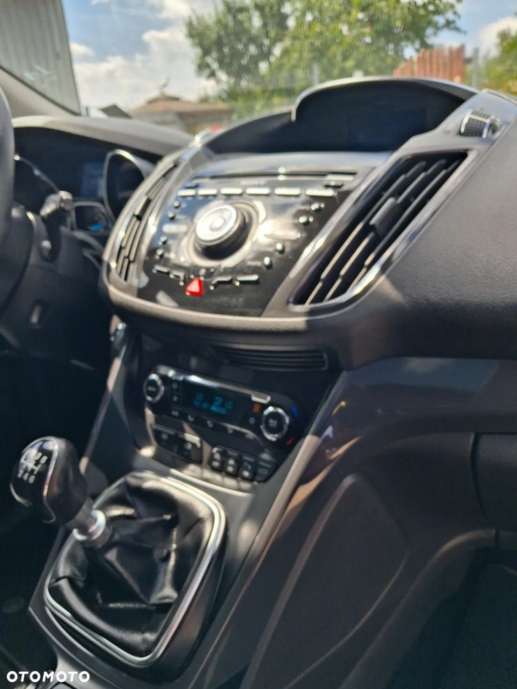 Ford Kuga - 18