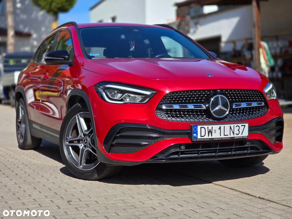 Mercedes-Benz GLA 200 AMG Line - 3