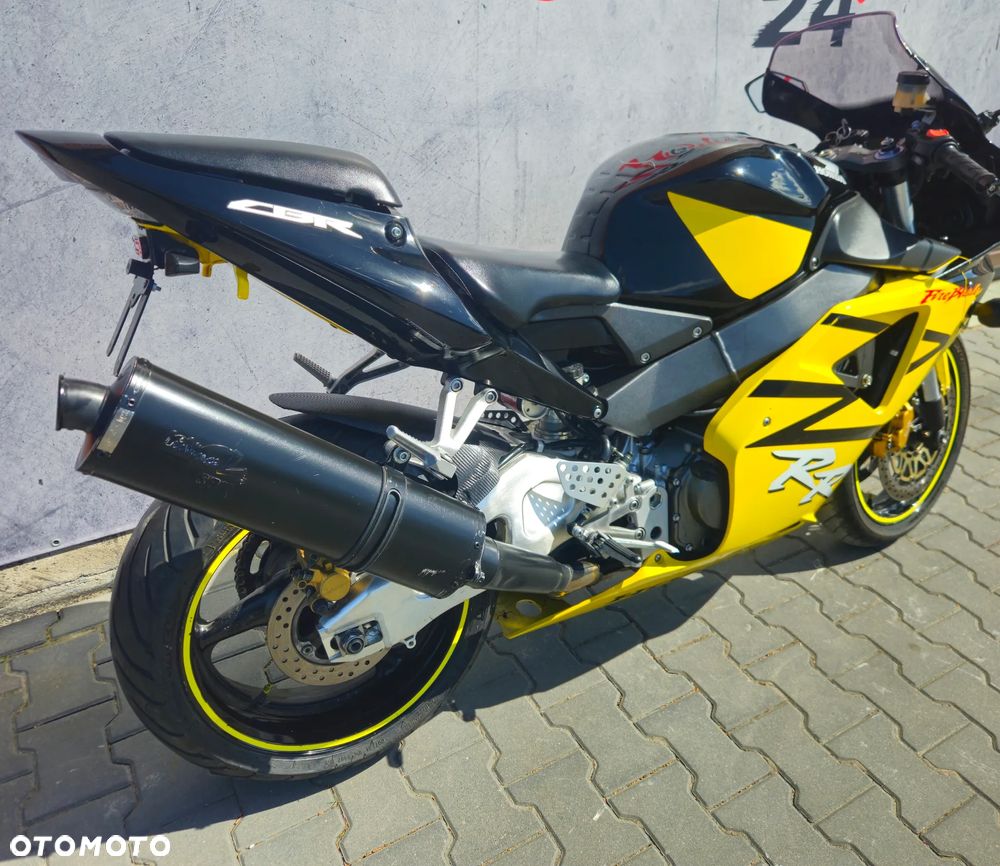 Honda CBR - 36