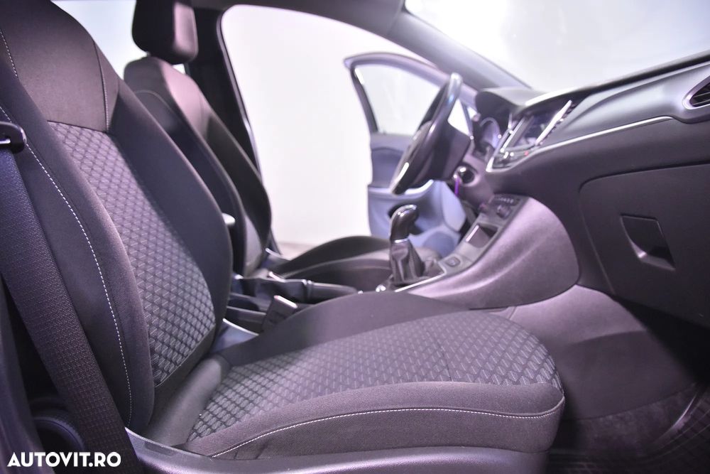 Opel Astra - 11