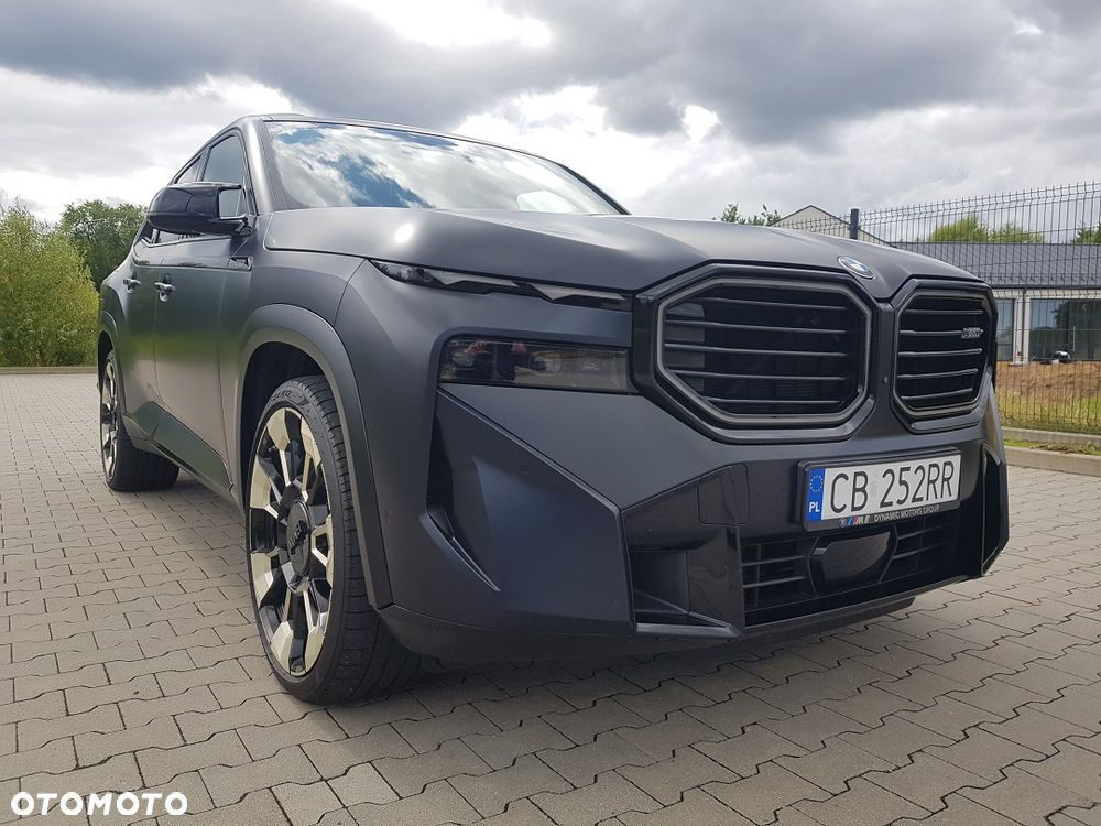 BMW XM - 13
