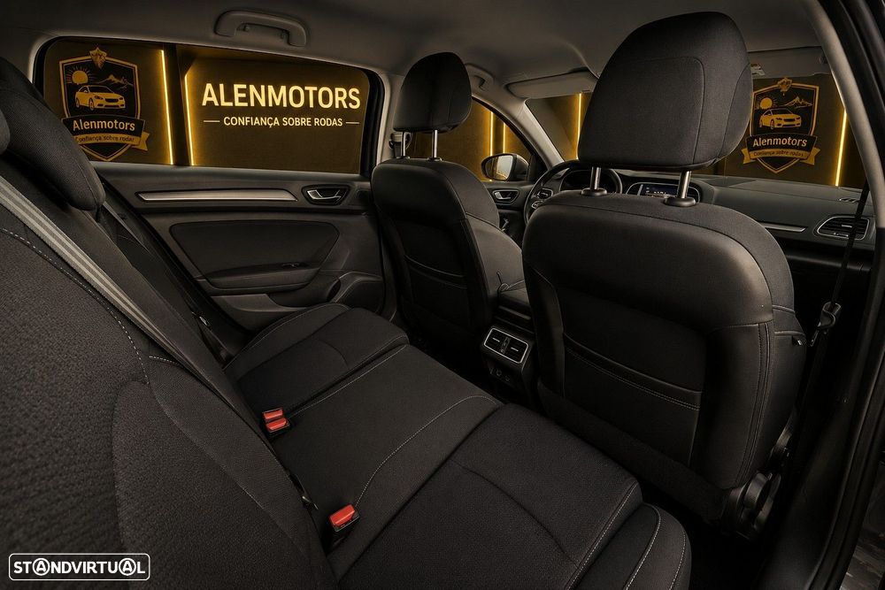 Renault Mégane Sport Tourer BLUE dCi 115 EDC BUSINESS EDITION - 8