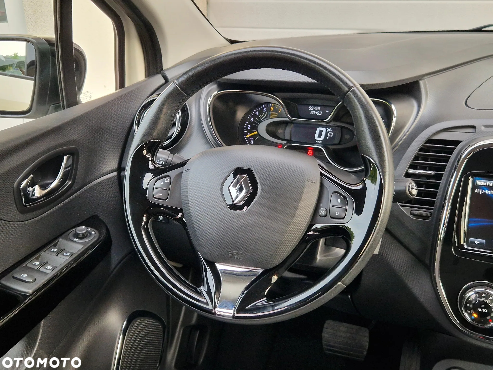 Renault Captur 1.2 TCe Intens EDC - 25