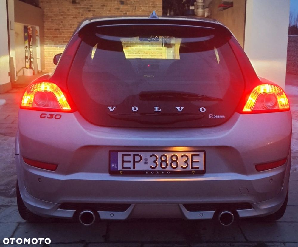 Volvo C30 D3 R-Design - 21