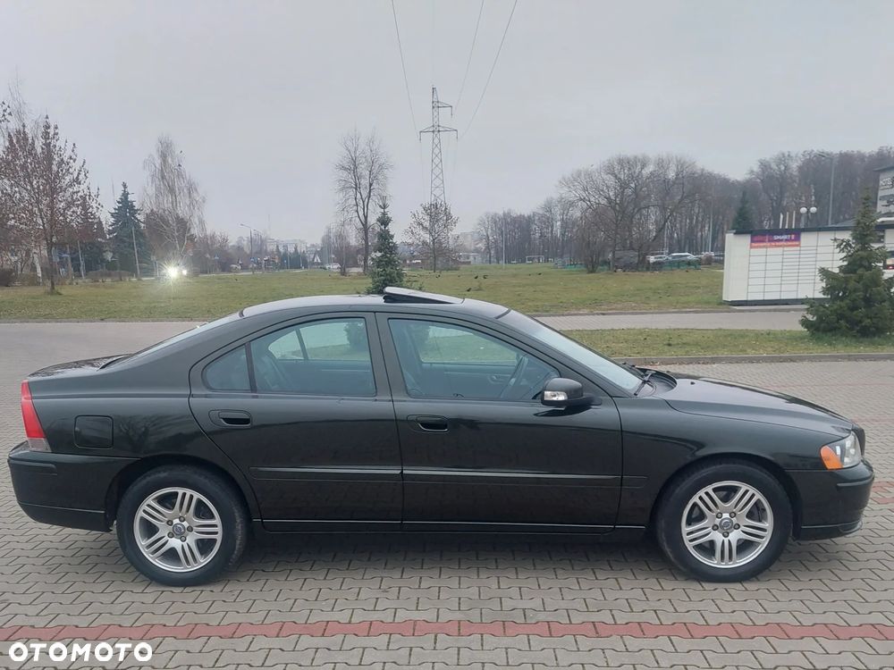 Volvo S60 2.5T Premium - 4