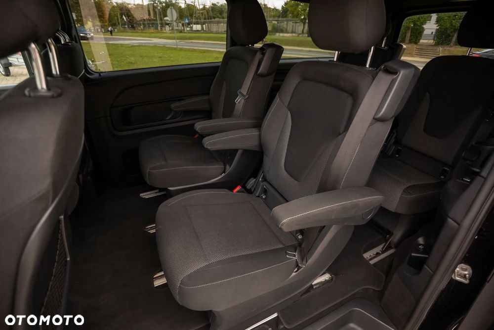 Mercedes-Benz Klasa V 250 d 4-Matic 7G-Tronic - 21