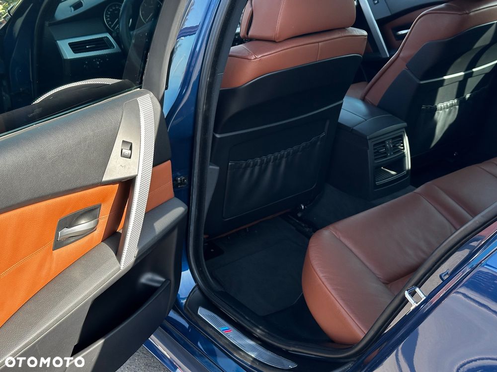 BMW Seria 5 530d - 33