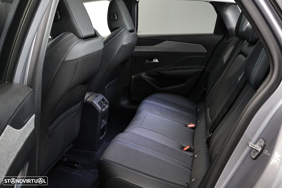 Peugeot 308 SW 1.2 PureTech Allure EAT8 - 27
