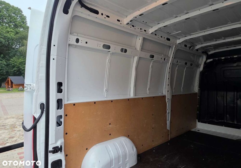 Renault Master - 25