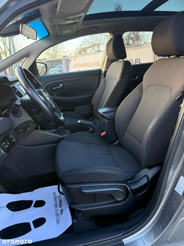 Kia Carens 1.7 CRDi 115 Dream-Team Edition - 11