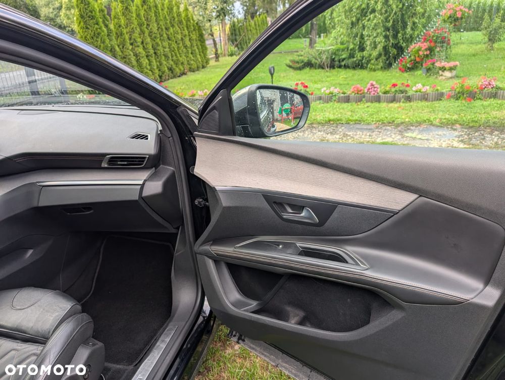 Peugeot 5008 2.0 BlueHDI GT S&S EAT8 - 19