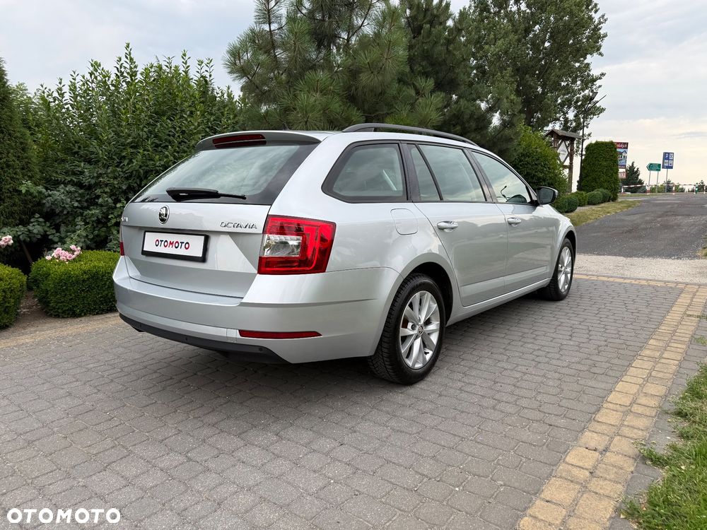 Skoda Octavia - 8