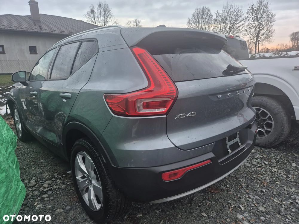 Volvo XC 40 T5 AWD Geartronic Momentum - 7