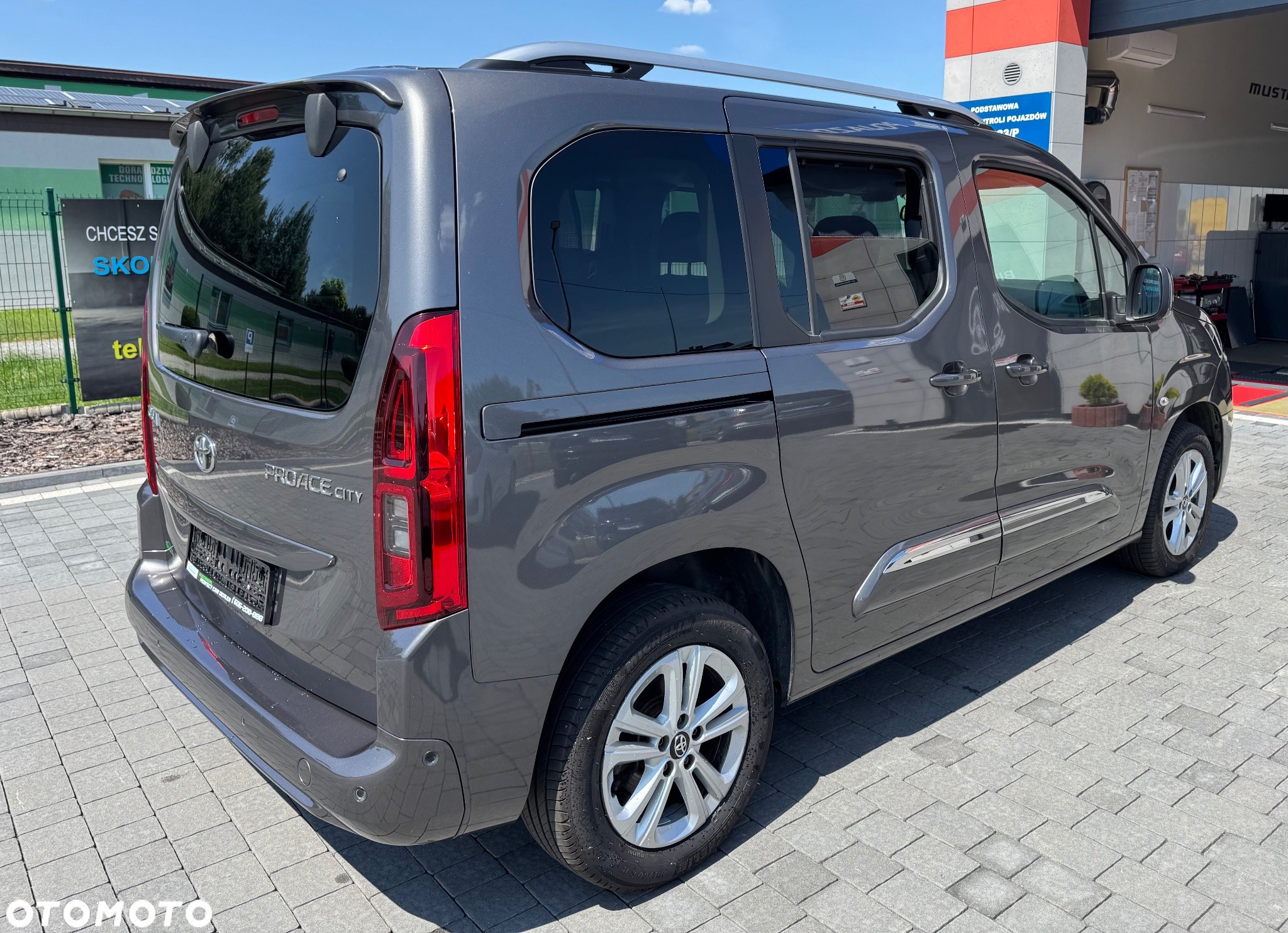 Toyota Proace City Verso 1.2 Turbo L1 Team Deutschland - 8