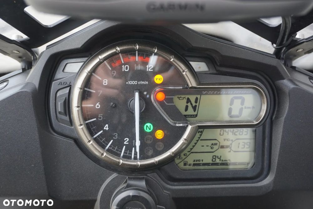 Suzuki V-STROM - 24