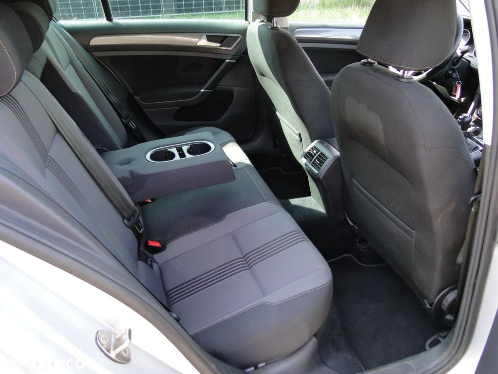 Volkswagen Golf 1.6 TDI BlueMotion Technology Allstar - 14