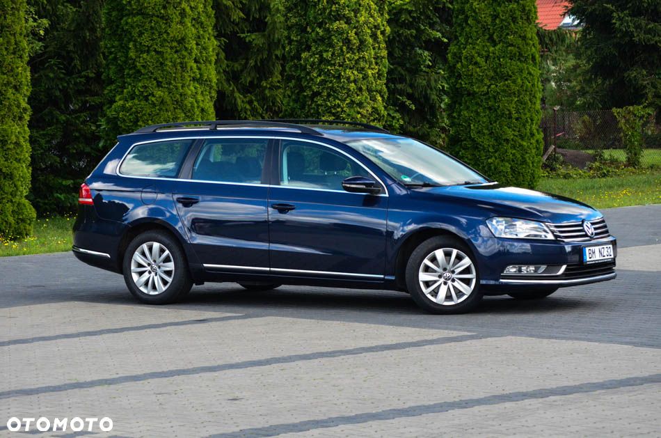 Volkswagen Passat Variant 2.0 Blue TDI SCR Comfortline - 12