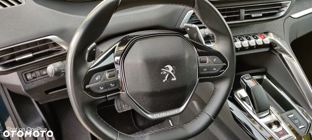 Peugeot 3008 1.6 PureTech GPF Allure S&S EAT8 - 17