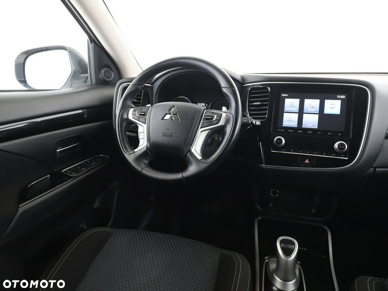 Mitsubishi Outlander - 16