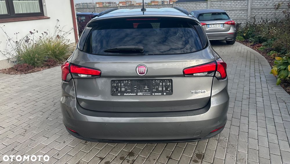 Fiat Tipo 1.6 MultiJet 16v Lounge - 11