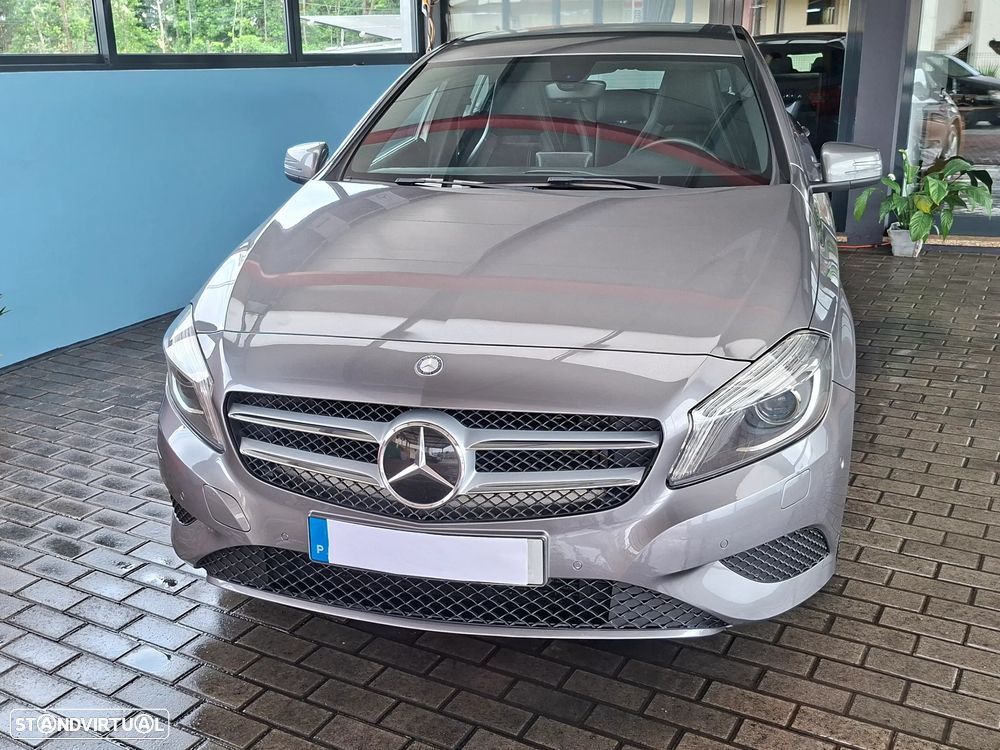 Mercedes-Benz A 180 CDI (BlueEFFICIENCY) Urban - 2