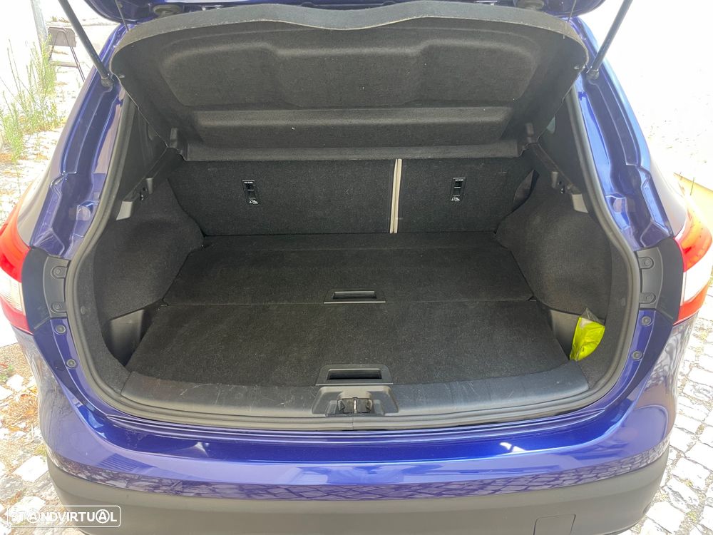 Nissan Qashqai 1.5 dCi Tekna Premium Pele S Alcantara - 26