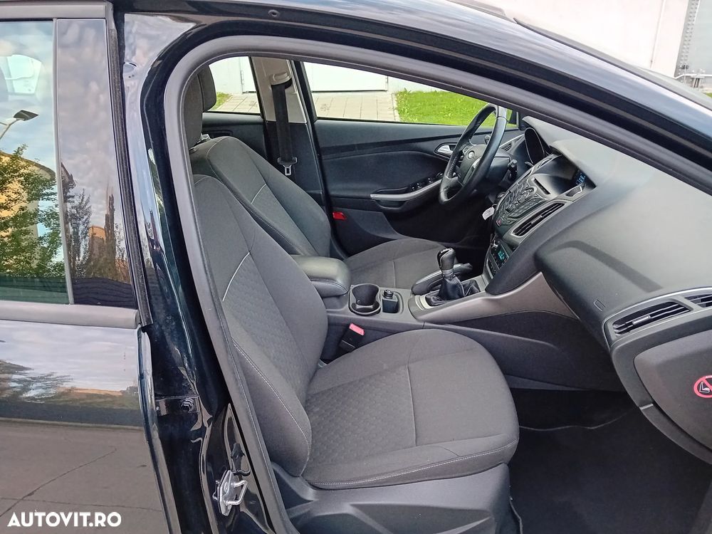 Ford Focus 1.0 EcoBoost Start Stop Titanium - 6