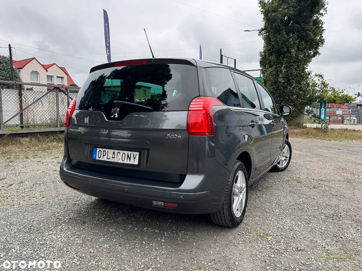 Peugeot 5008 - 12
