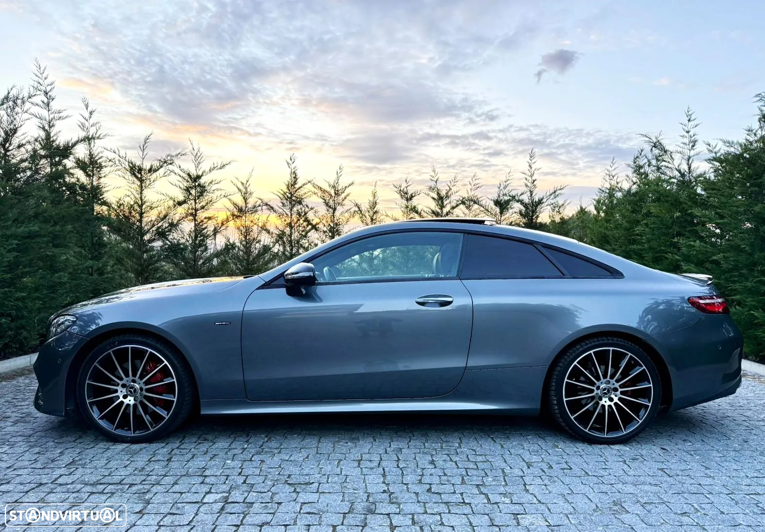 Mercedes-Benz E 220 d Coupe 9G-TRONIC AMG Line - 3