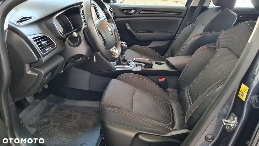 Renault Megane 1.2 Energy TCe Life - 9