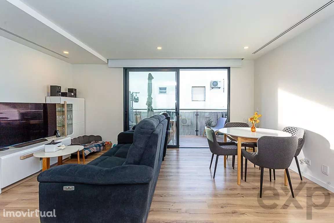 Apartamento moderno de 2 quartos com varanda privada e terraço partilh - Grande imagem: 5/53