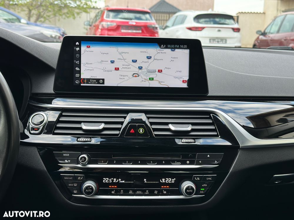 BMW Seria 5 520d Aut. - 11